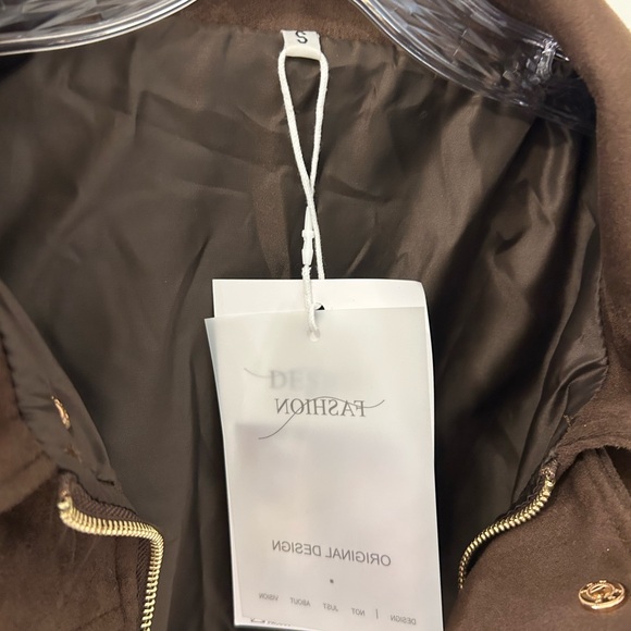 Brown jacket - Picture 2 of 5